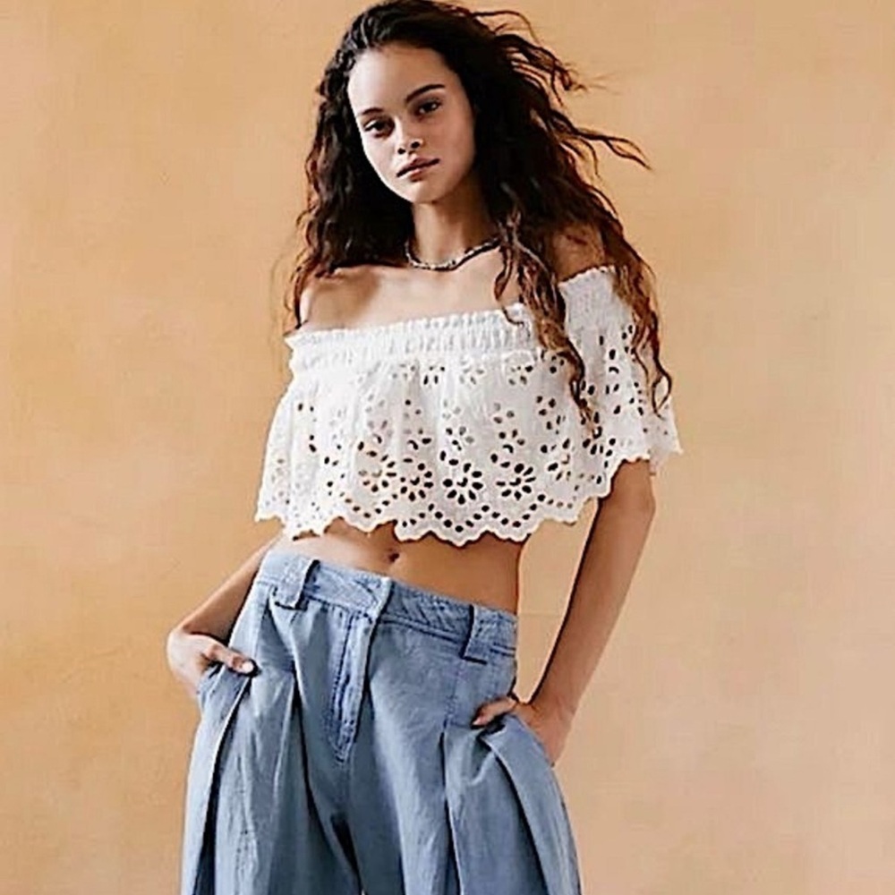 Free People FP One Top XS Cropped Off Shoulder Eyelet Lace Ruffles Perla White